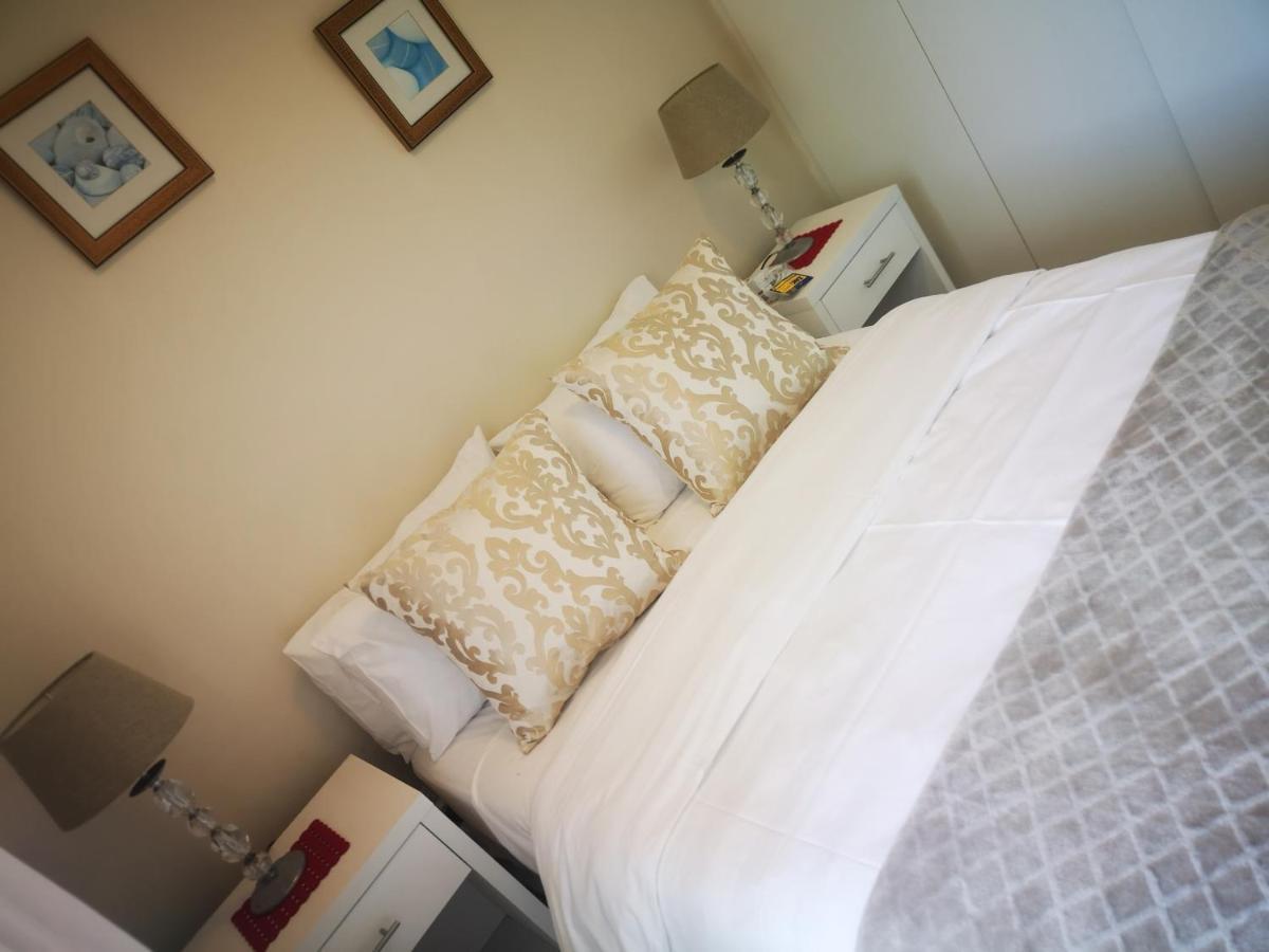 Cape Town Family Beachfront Apartment Leisure Bay Esterno foto